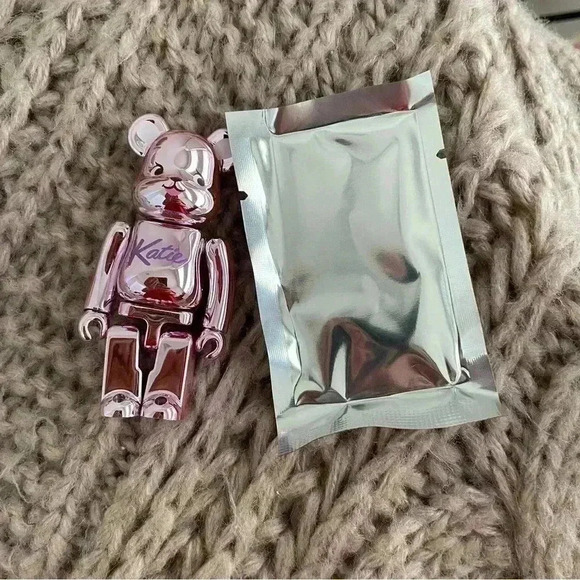 Value Bearbrick Series 47 Katie - Picture 2 of 6